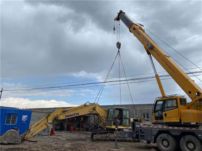 杜集区25吨吊车的工作半径是多少？